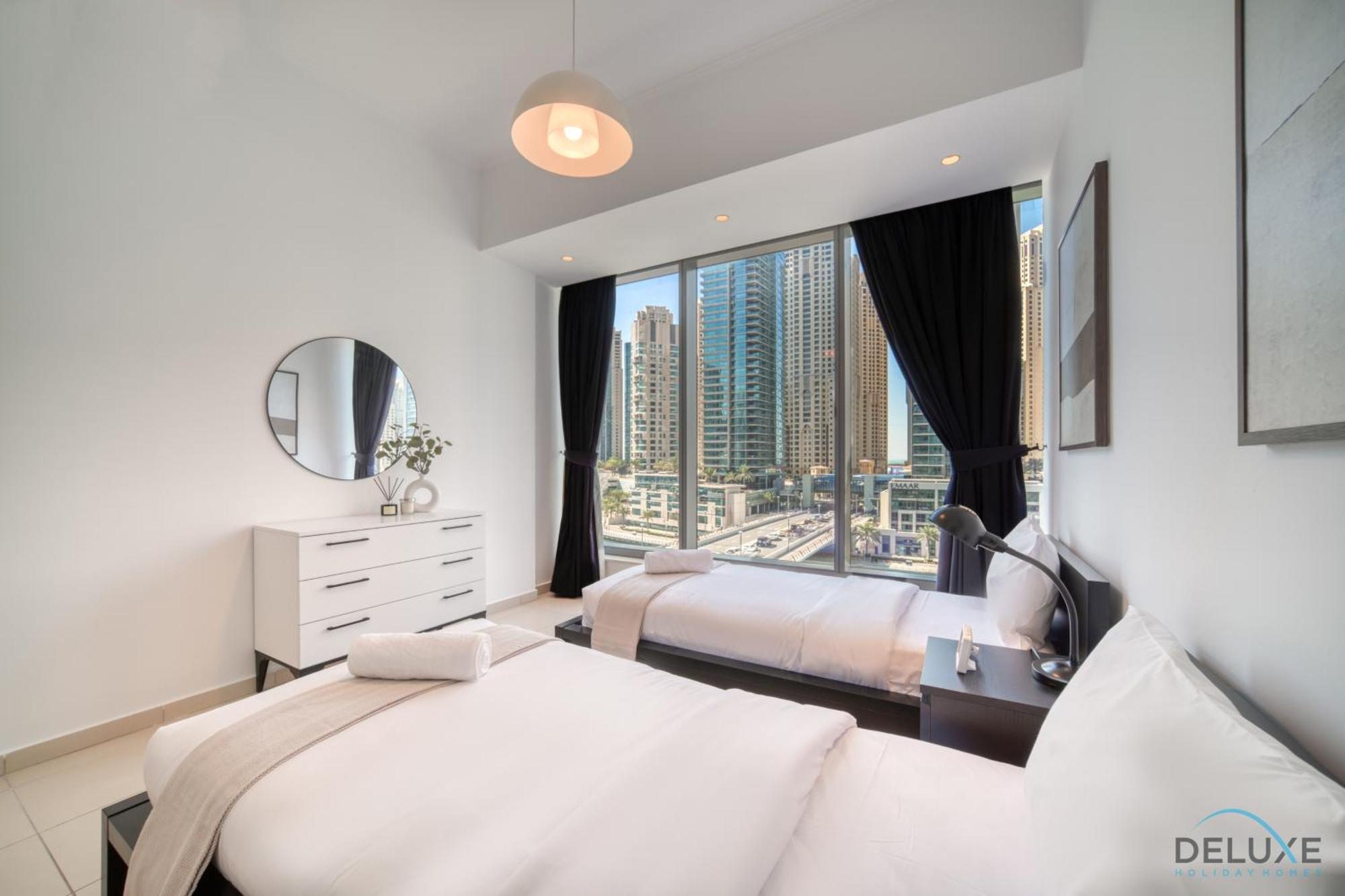Beautiful 2br At Silverene Towers A Marina By Deluxe Homes Appartement Dubai